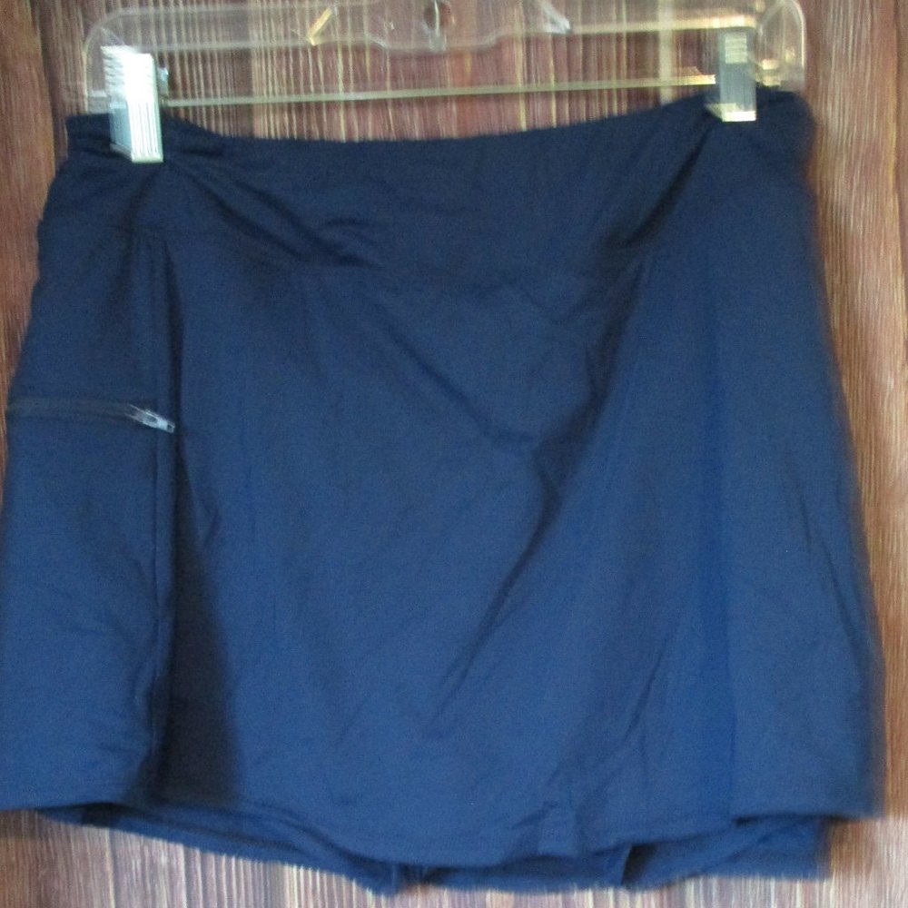 NWT Beach House 18W Navy Swim Skort w pocket  yes SHORTS under the swim skirt